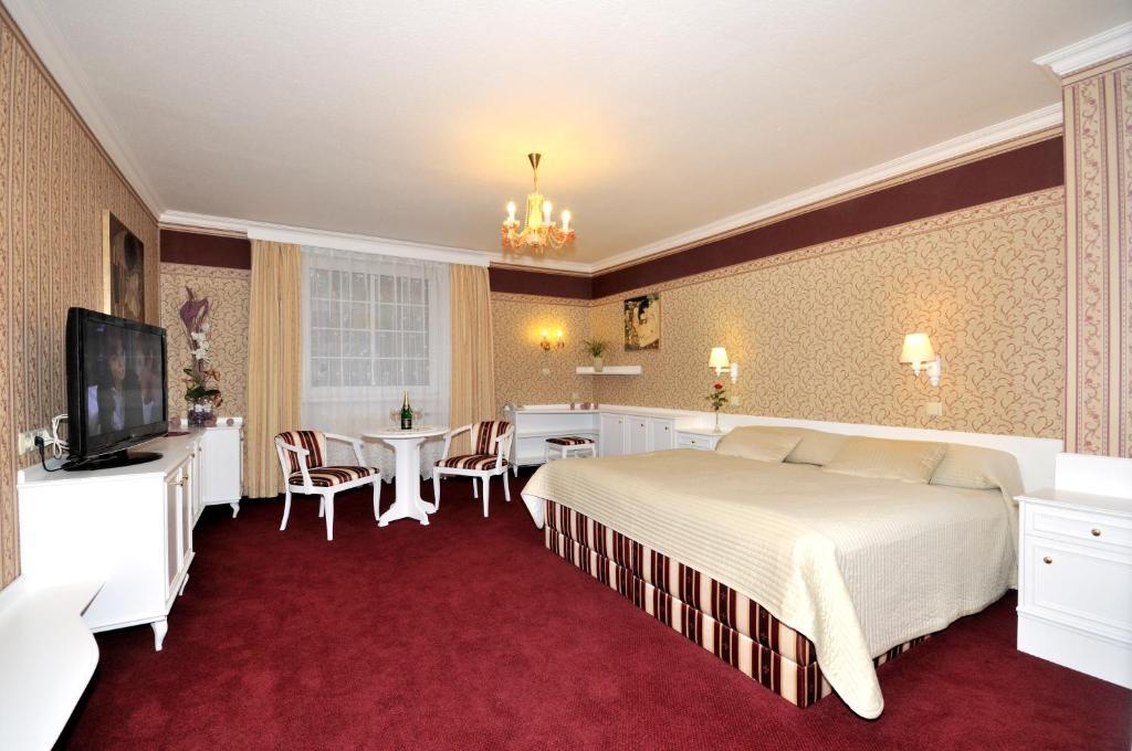 Hotel Ostrov Nymburk Quarto foto