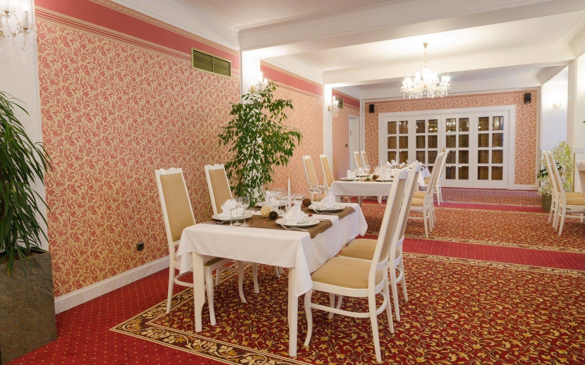 Hotel Ostrov Nymburk Exterior foto